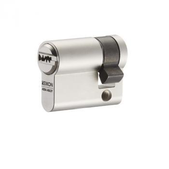 ASSA ABLOY IKON RW6 Halbzylinder mit Sicherungskarte